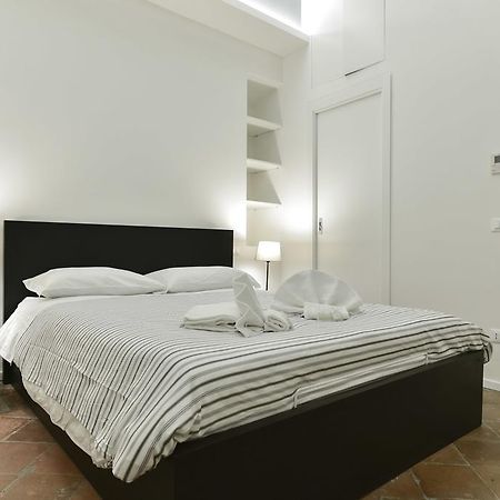 Campo De' Fiori Brand New Apartment Рим Екстериор снимка