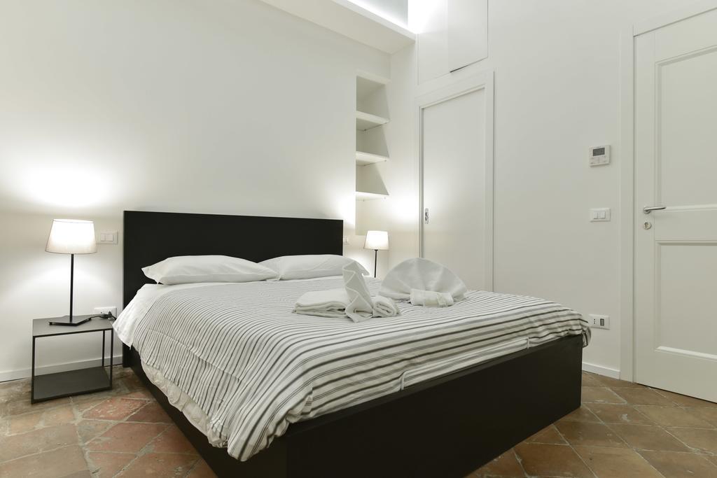 Campo De' Fiori Brand New Apartment Рим Екстериор снимка