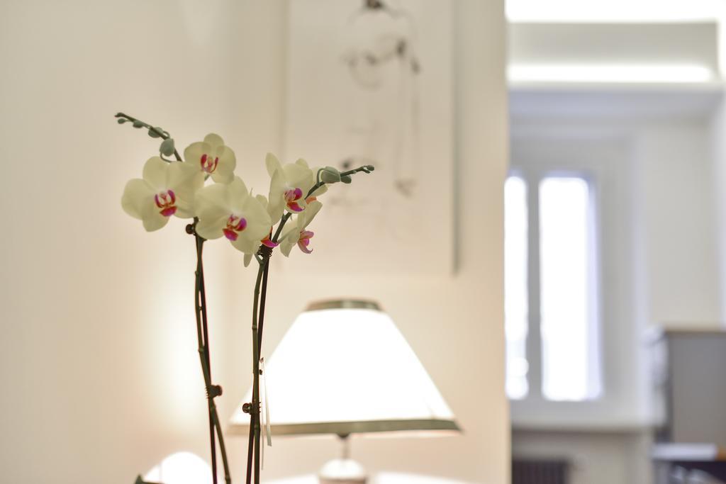 Campo De' Fiori Brand New Apartment Рим Екстериор снимка