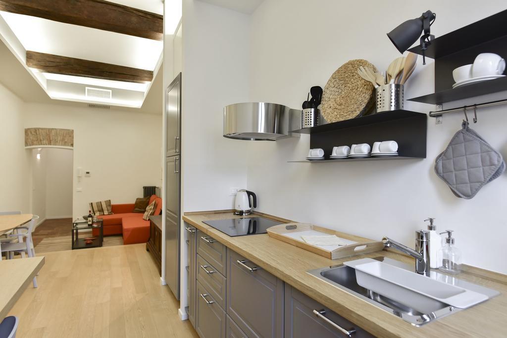 Campo De' Fiori Brand New Apartment Рим Екстериор снимка