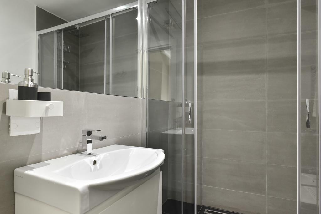Campo De' Fiori Brand New Apartment Рим Екстериор снимка