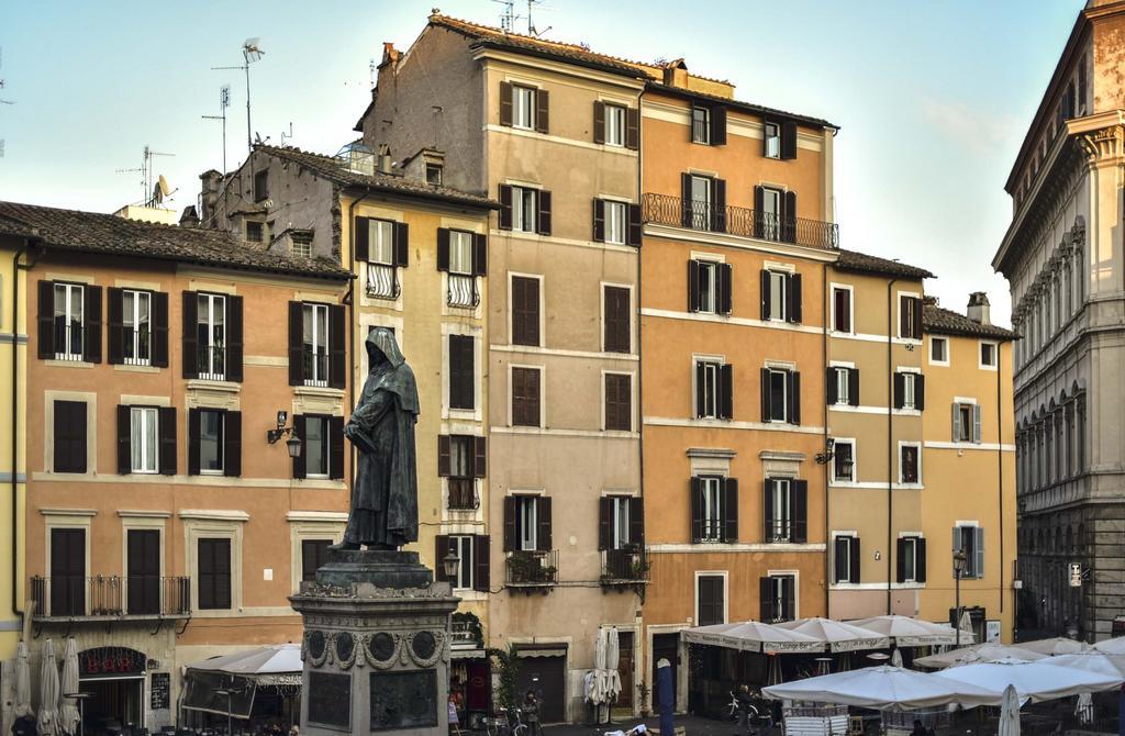 Campo De' Fiori Brand New Apartment Рим Екстериор снимка